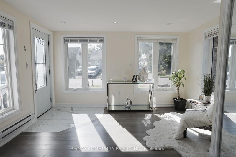 home for lease on 33 Windsor Avenue