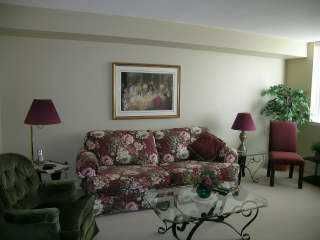 706 - 711 Rossland Rd E, Whitby, L1N8Z1 | Image 2