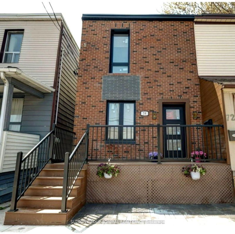 home for lease on BSMT-70 Carlaw Avenue