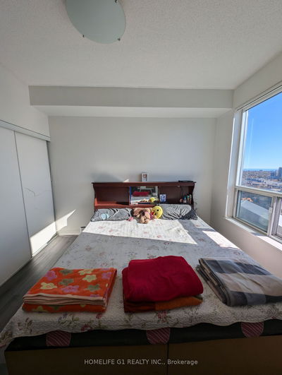 Unit PH-103 — 38 Lee Centre Dr, Toronto - Woburn image-0-4