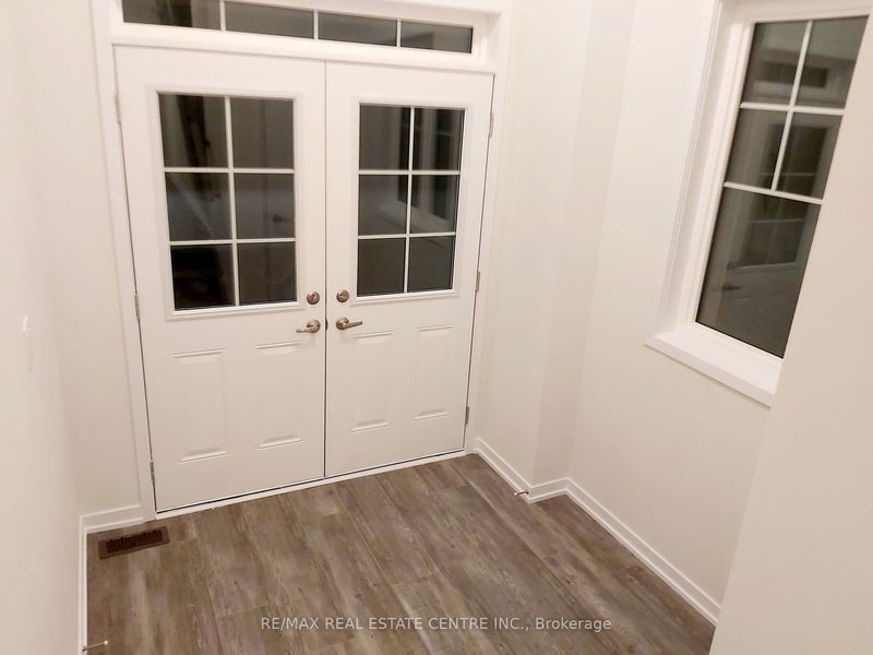 home for lease on 1521 Wheatcroft Drive