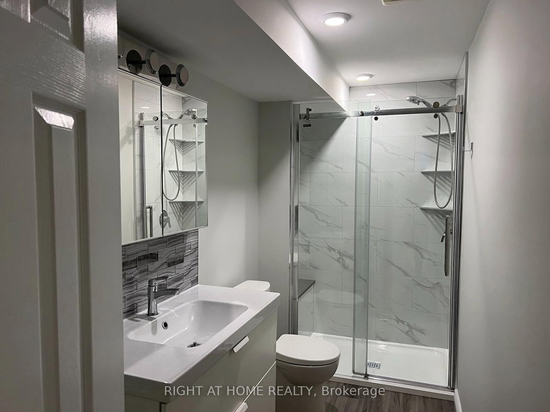 88 Gregory Rd, Ajax, L1S 3B4 | Image 2