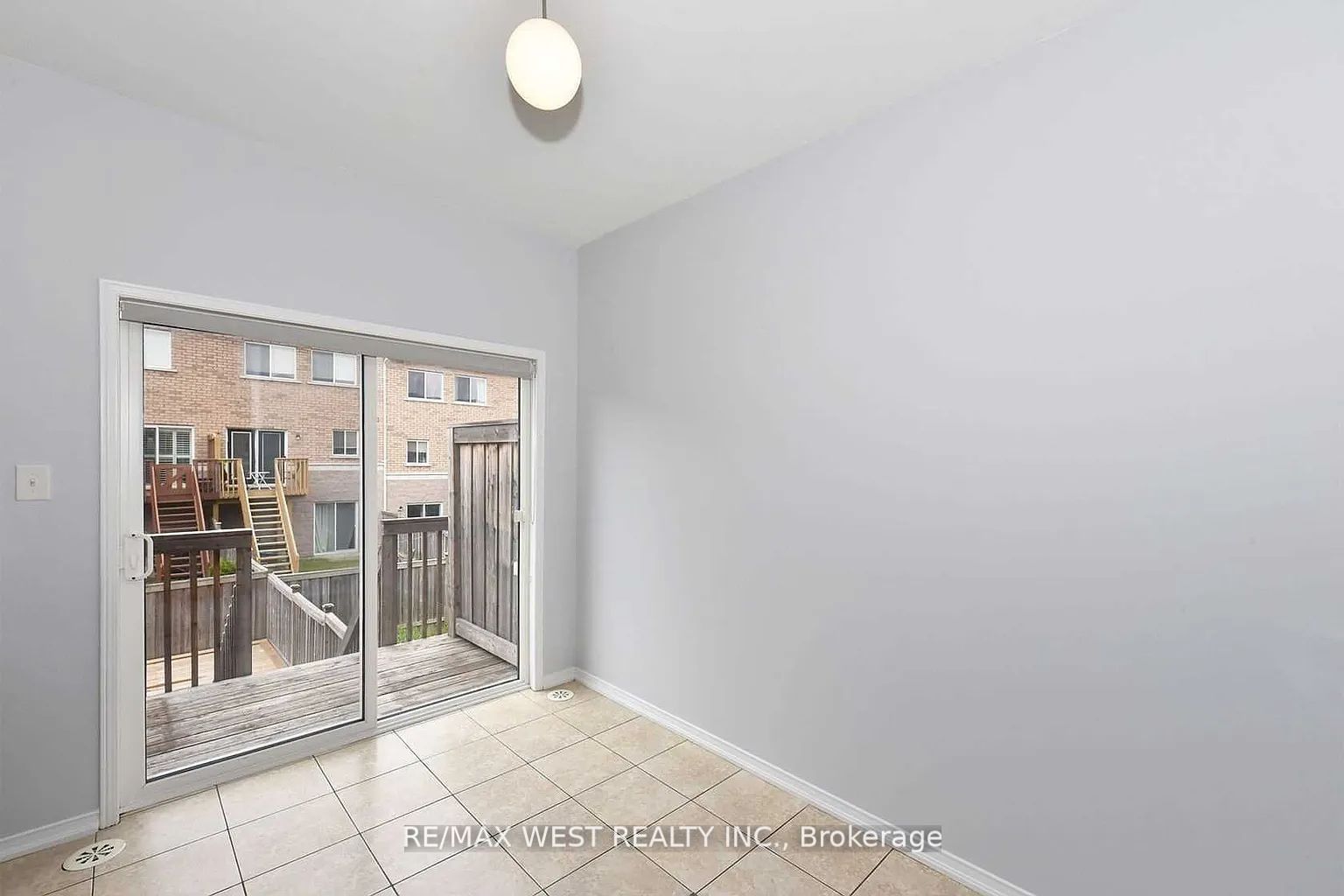 Townhouse leased at 35 Bell Estate Drive, Toronto, Clairlea-Birchmount, M1L 0E2 - MLS: E10420788