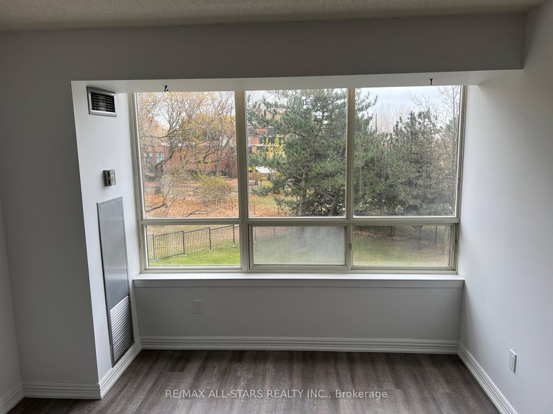 206 - 5 Greystone Walk Dr, Toronto, M1K 5J5 | Image 2