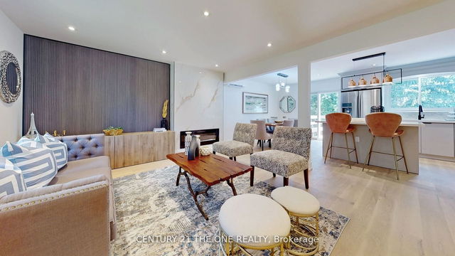 Main Fl - 647 Capilano Crescent