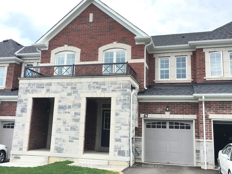 home for lease on 47 Rimrock Crescent