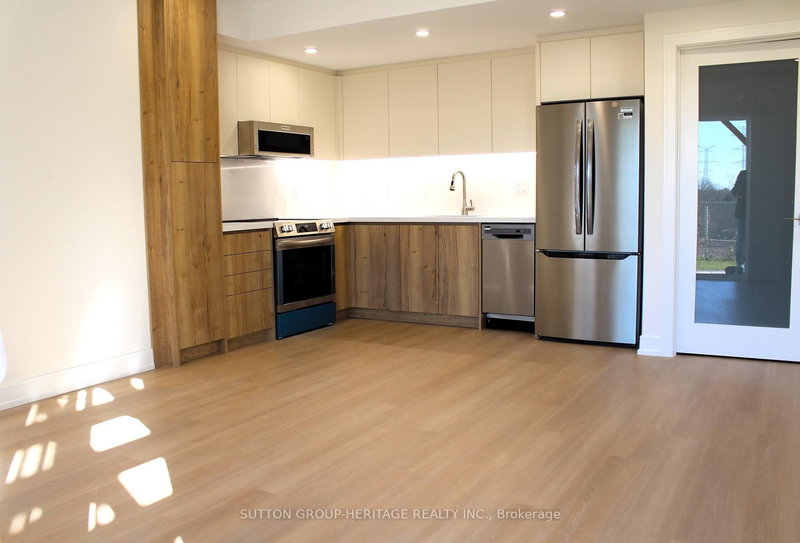 Lower - 2524 Orchestrate Dr, Oshawa, L1L 0R3 | Image 2