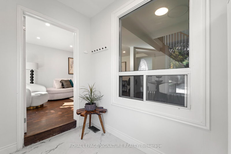 94 Meighen Ave, Toronto, M4B 2H7 | Image 3