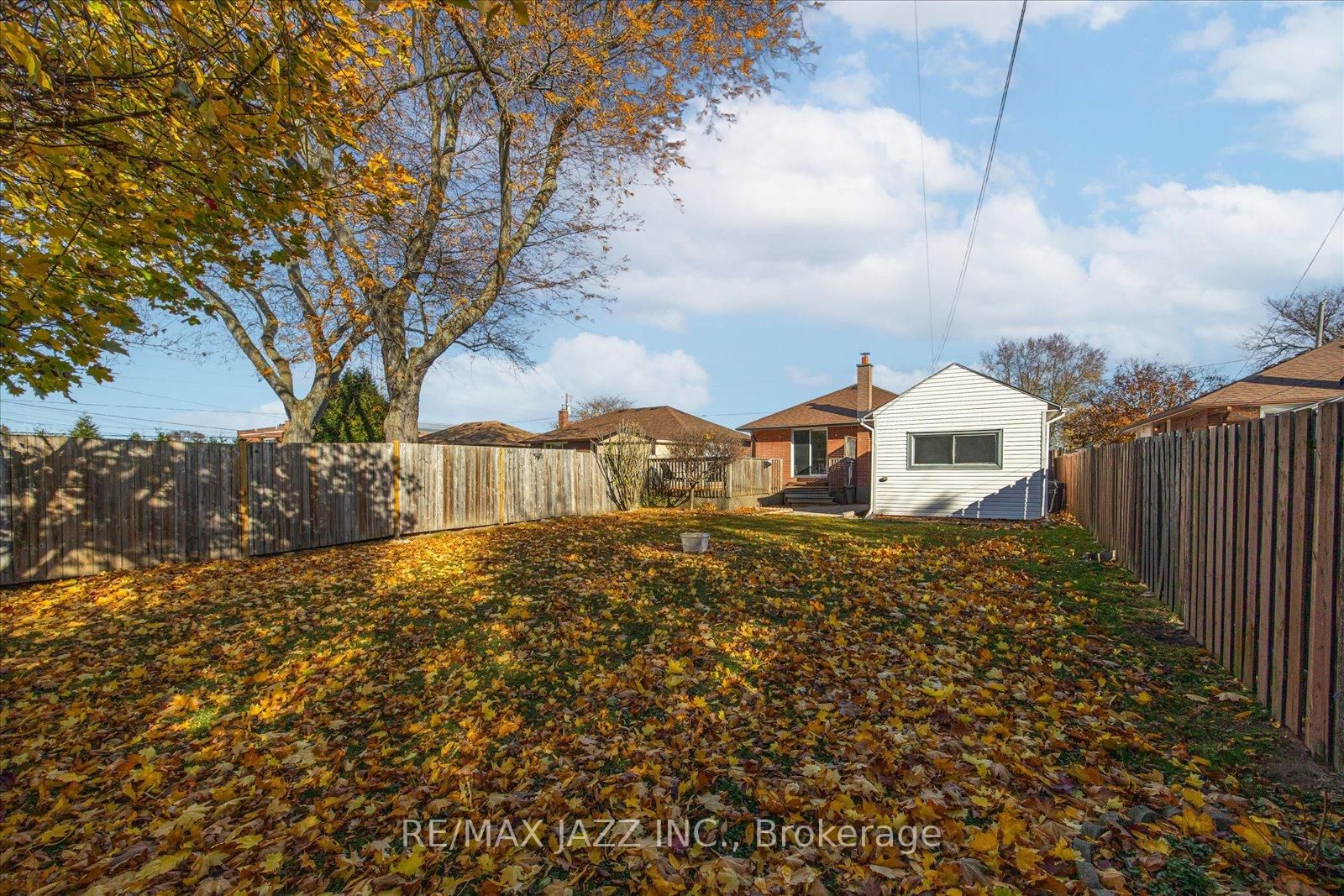 Listing Image 23