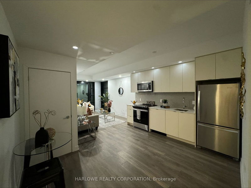 home for lease on 403 A-1606 Charles Street