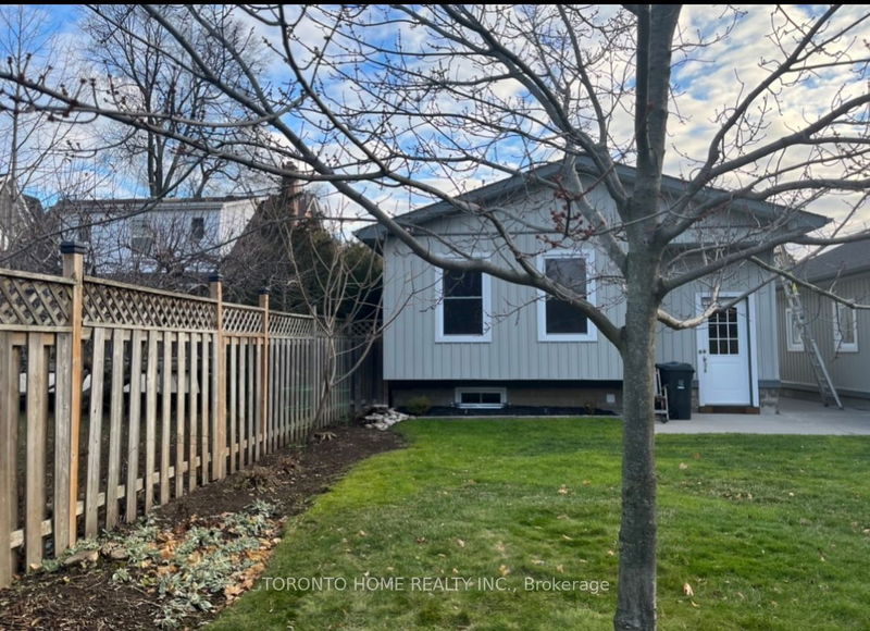 home for lease on 40 Amiens(LOWER LEVEL) Road