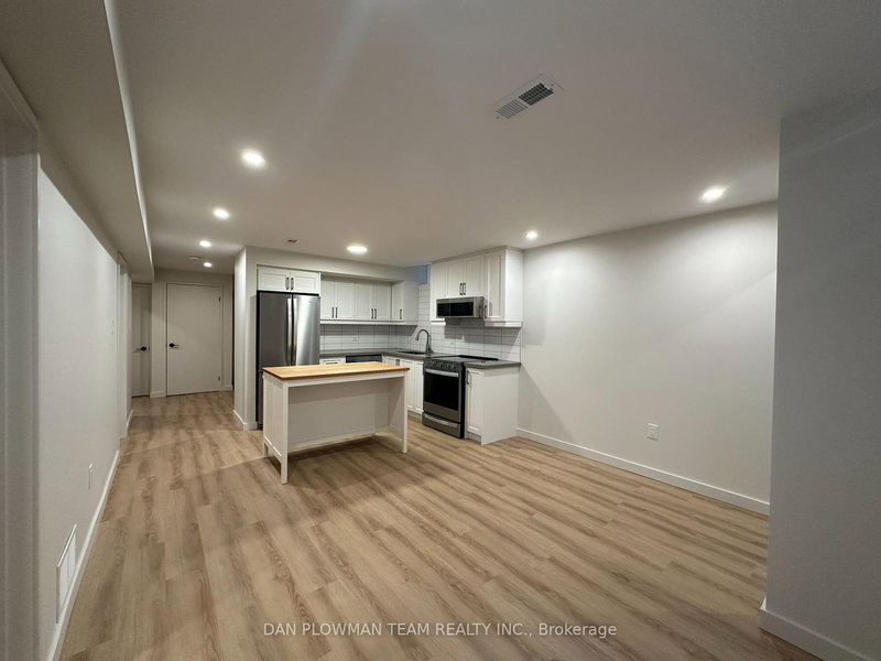 Bsmt - 813 Groveland Ave, Oshawa, L1K 0V9 | Image 2