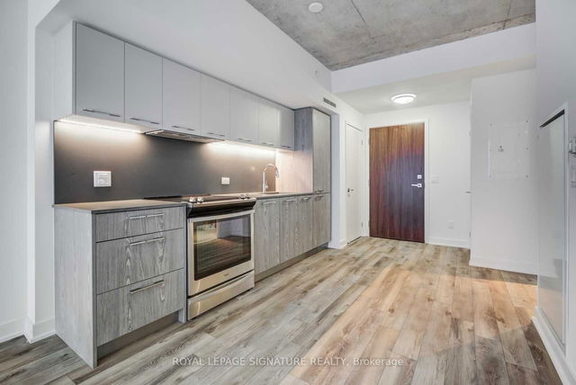 512 - 30 Baseball Place