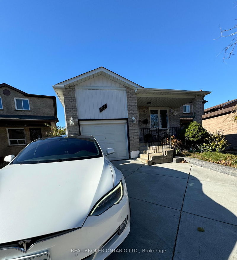 home for lease on Main-53 Blackburn Crescent