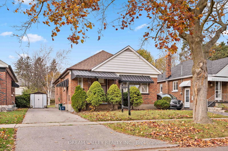 104 Oakes Ave, Oshawa - O'Neill image-0-0