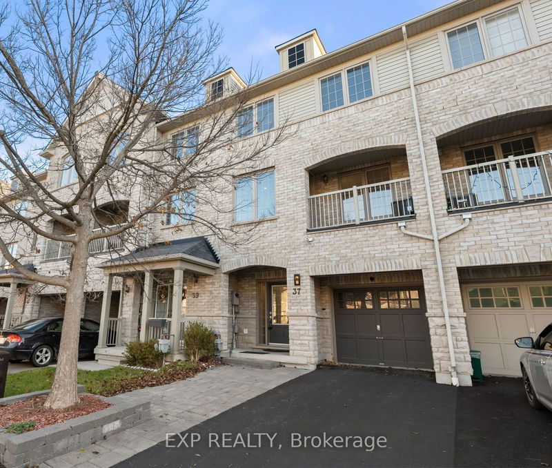 home for lease on 37 Blunden Road