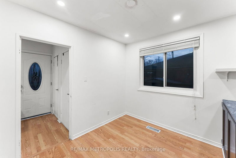 home for lease on MAIN-312 Palmerston Avenue