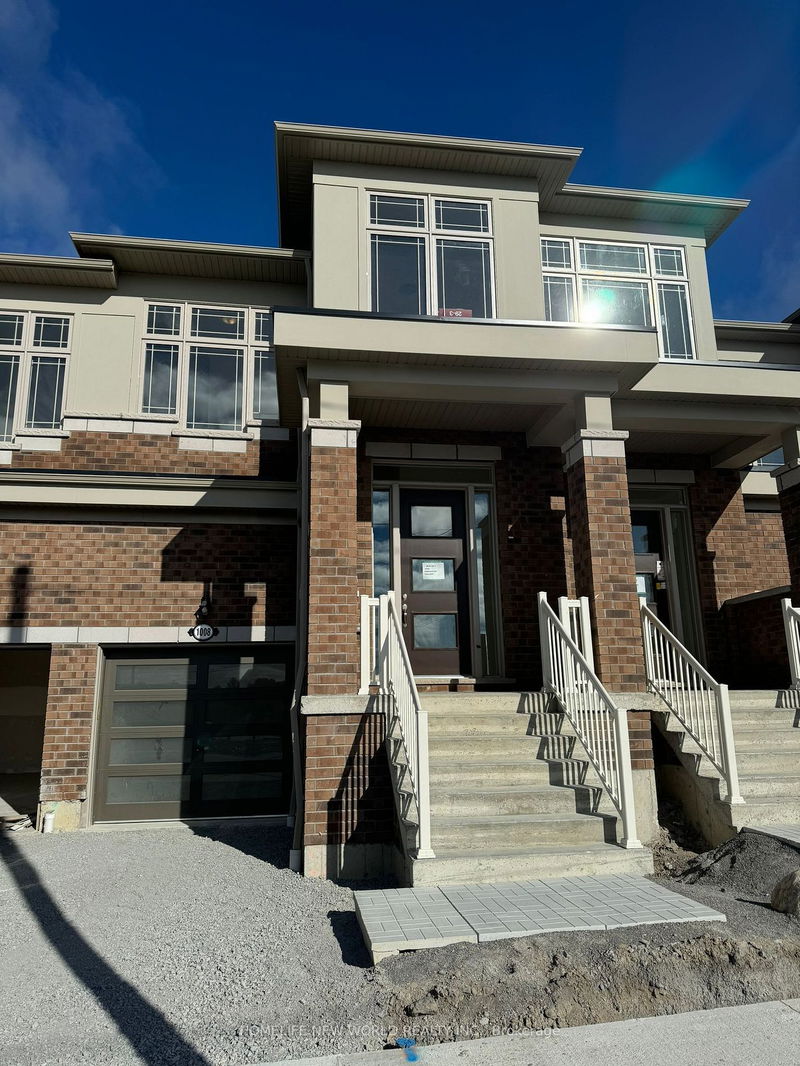 home for lease on 1008 Crowsnest Hllw