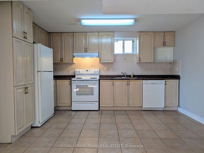 home for lease on Bsmt-2364 Canterbury Crescent