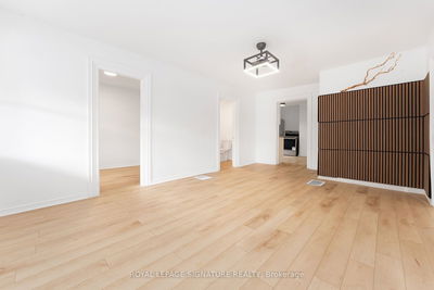 38 Brock St, Oshawa - O'Neill image-0-4