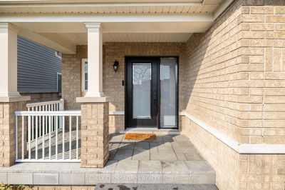 16 Gallimere Crt, Whitby - Blue Grass Meadows image-0-2