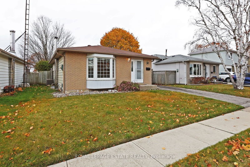 97 Swanston Cres, Ajax - South West image-0-0