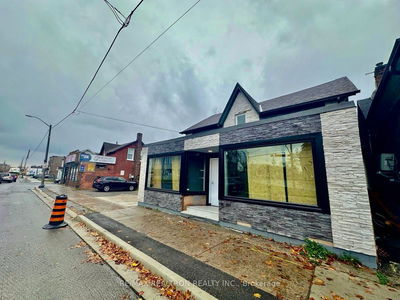 Unit 1 — 325 Simcoe St, Oshawa - Central image-0-1