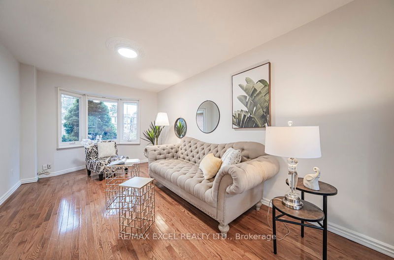 home for sale on 56 Richmond Park Boulevard
