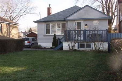 Detached House sold at 39 Gower Street, Toronto, Ontario, M4B1E5 - Crescent Town - MLS: E1049834