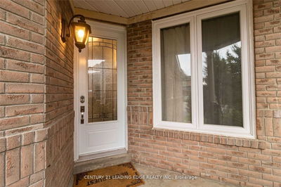 Unit Main — 17 Hoodgate Dr, Whitby - Williamsburg image-0-2