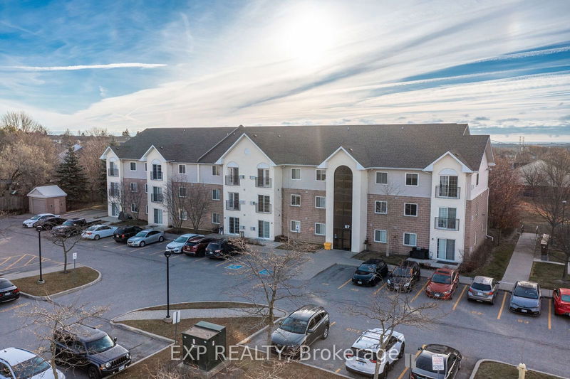 Unit 207 — 87 Aspen Springs Dr, Clarington - Bowmanville image-0-0