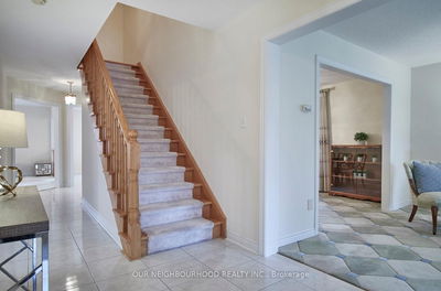 44 Headlands Cres, Whitby - Rolling Acres image-0-4