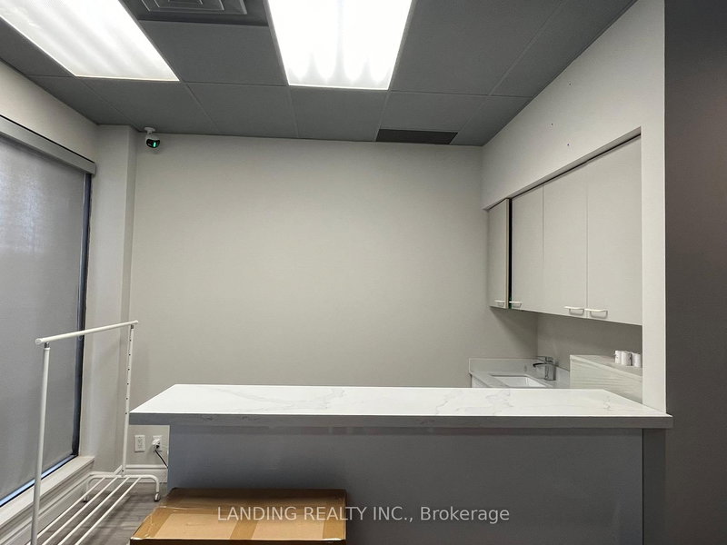 103 - 15 Harwood Ave S, Ajax, L1S 2B9 | Image 3