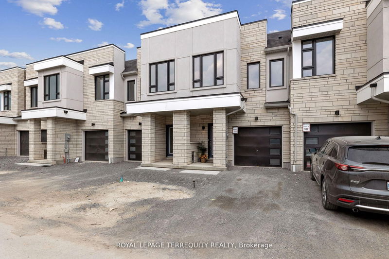 home for sale on 112 Sailors Landing