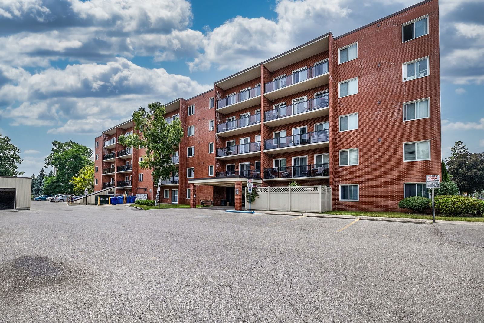 Condo sold at 207-131 Taunton Road, Oshawa, Centennial, L1G 3T8 - MLS: E10926910