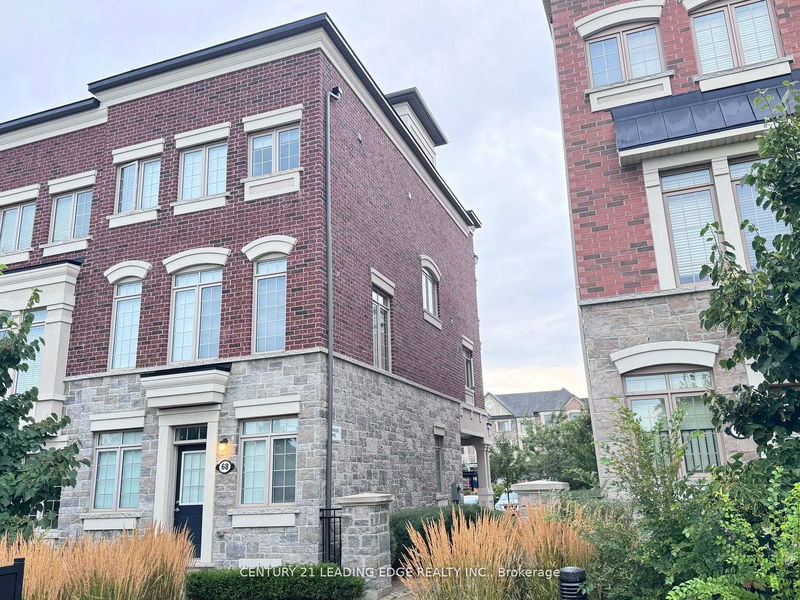 home for lease on 68 Harwood Avenue N