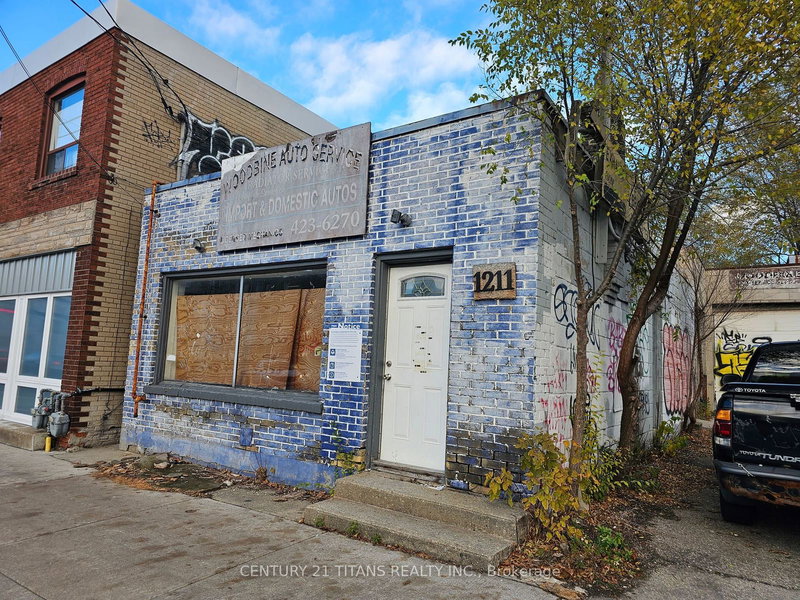 1211 Woodbine Ave, Toronto, M4C 4E1 | Image 2