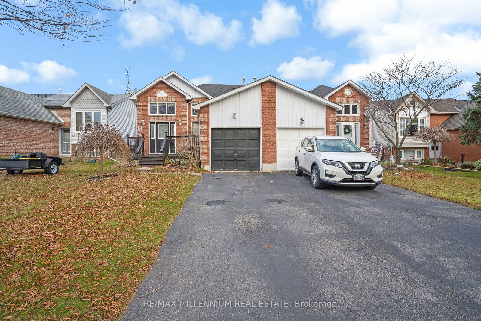 Semi-Detached House sold at 64 Fenwick Avenue, Clarington, Bowmanville, L1C 4S1 - MLS: E11215726