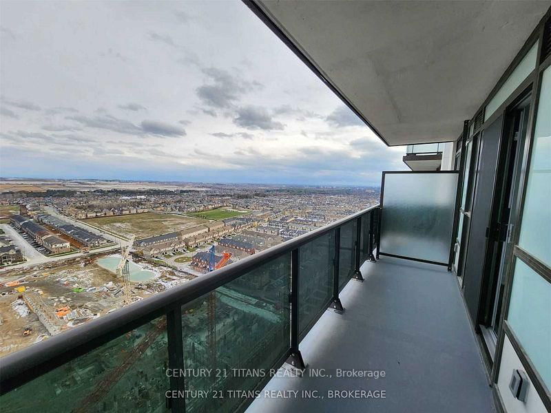 home for lease on 2512-2550 Simcoe Street E