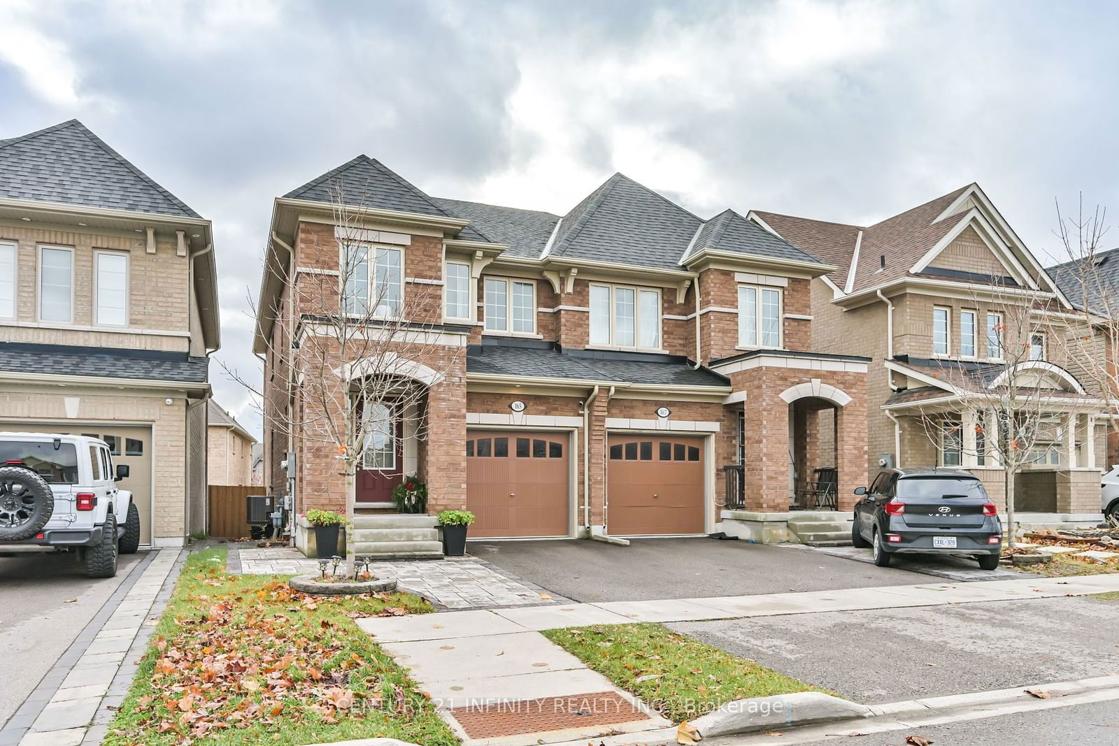 Semi-Detached House sold at 165 Hyperion Court, Oshawa, Windfields, L1L 0K1 - MLS: E11256766