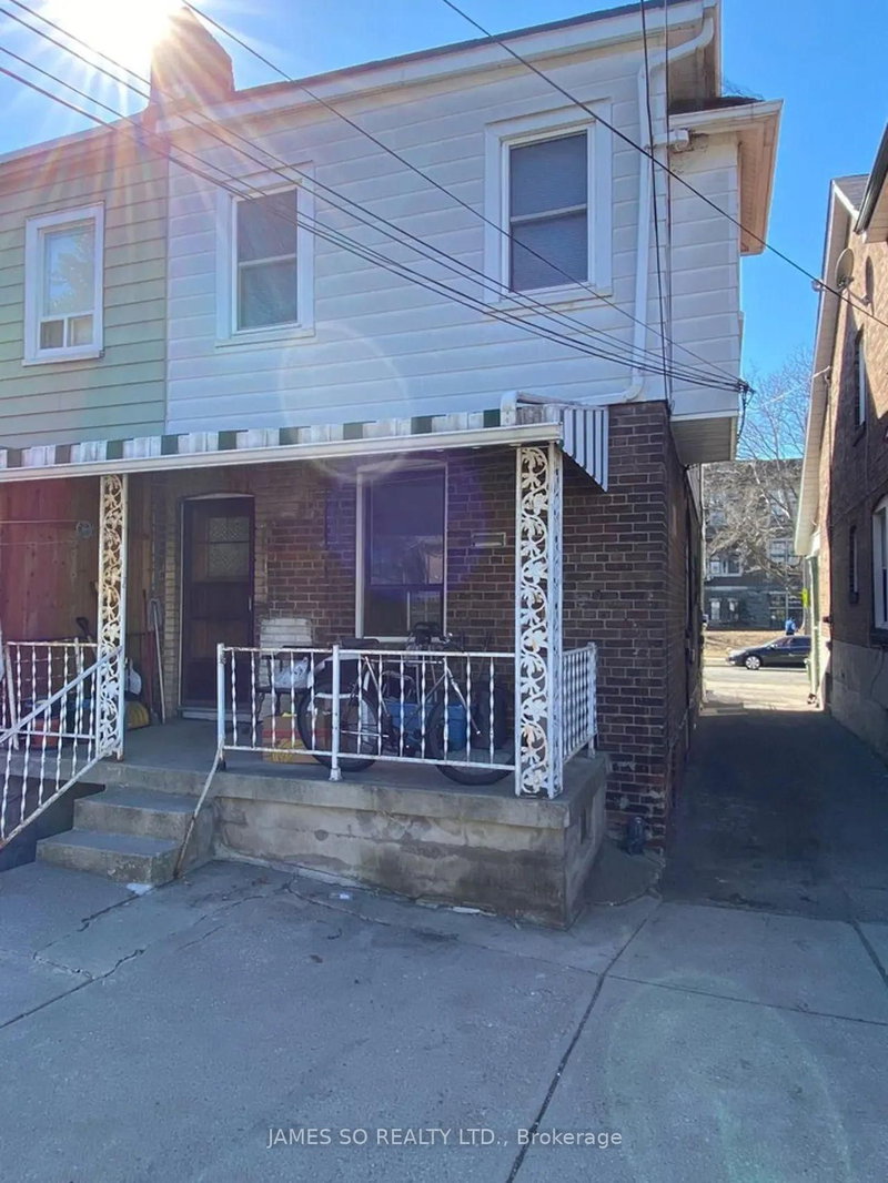 Bsmt - 695 Greenwood Ave, Toronto, M4J 4B6 | Image 2