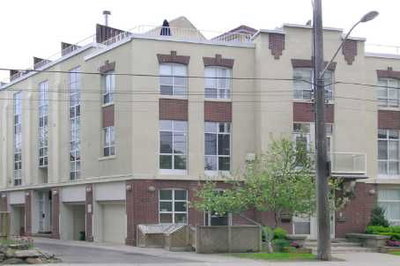 Townhouse sold at 957 Broadview Avenue, Toronto, Ontario, M4K2R5 - Broadview North - MLS: E1144089