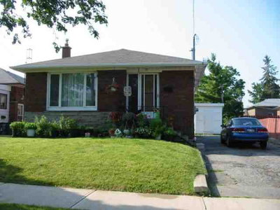 Detached House sold at 3 Independence Drive, Toronto, Ontario, M1K3R7 - Kennedy Park - MLS: E1161205