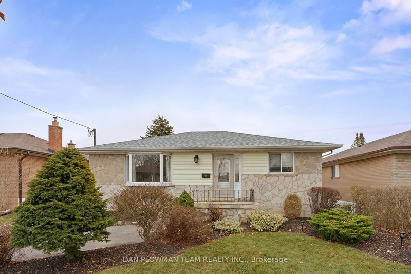 1451 Bala Dr, Oshawa, L1J 3T6 | Image 3