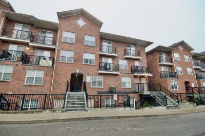 Townhouse leased at 201-25 Strangford Lane, Toronto, Ontario, M1L 0E5 - Clairlea-Birchmount - MLS: E11824887