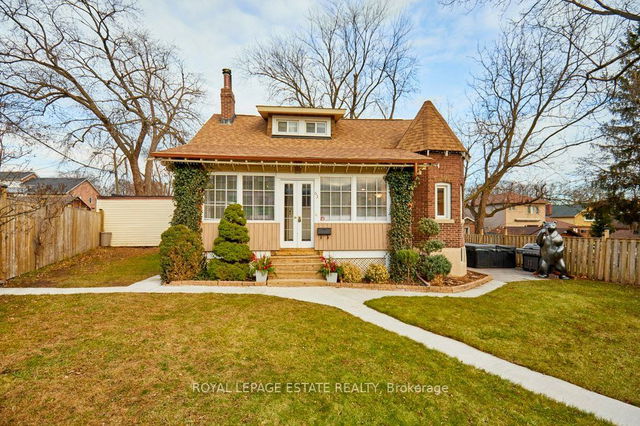63 Valhalla Boulevard