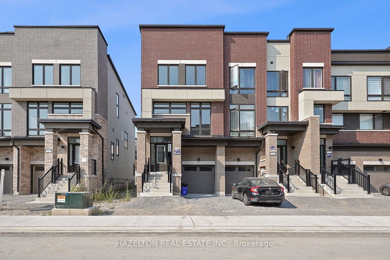 home for sale on 762 Heathrow Path W