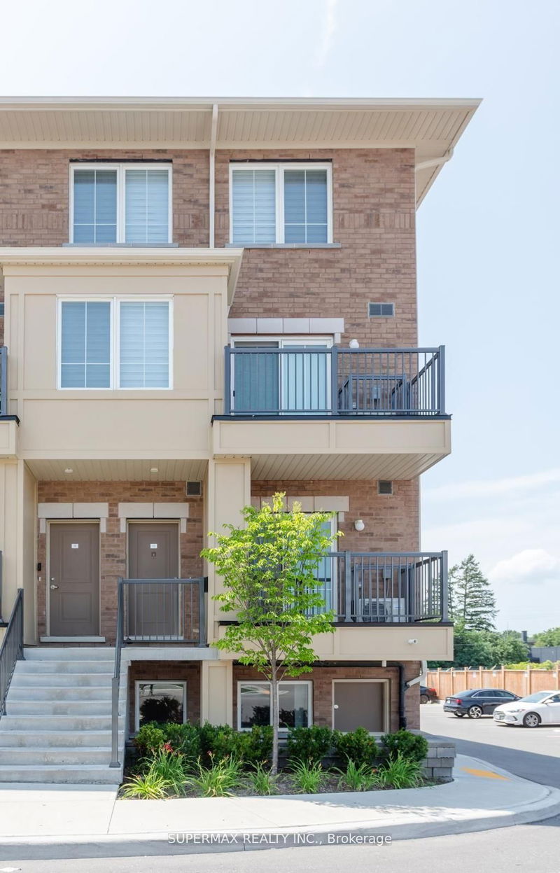 home for lease on 10-470 Beresford Path
