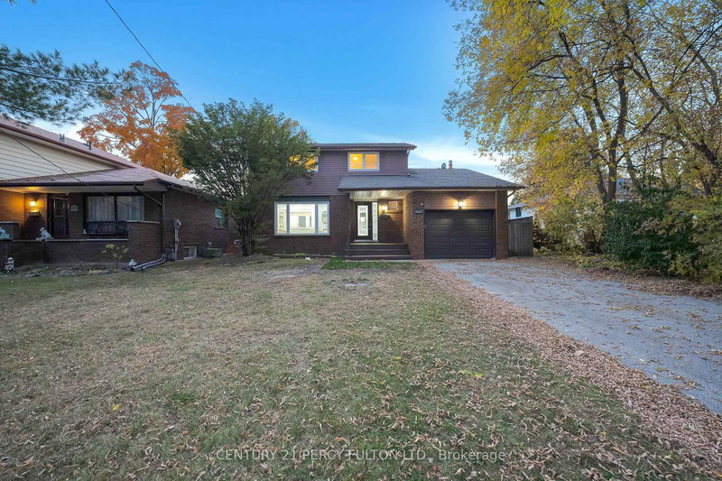 1994 Fairport Rd, Pickering, L1V 1T6 | Image 2