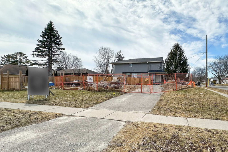 275 Humber Ave, Oshawa, L1J 2T2 | Image 3